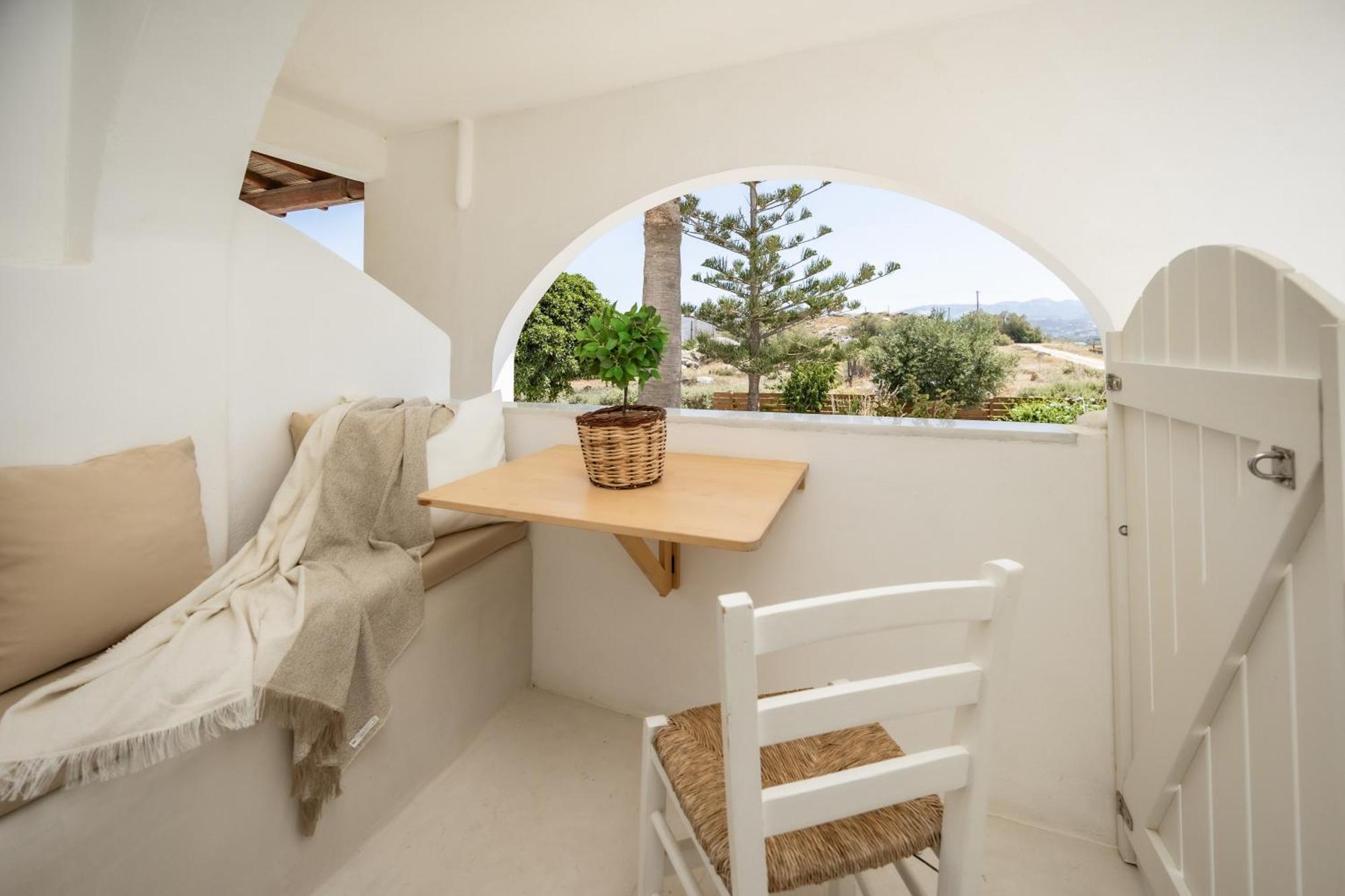Thea Suites Naxos Agios Prokopios  Exterior photo
