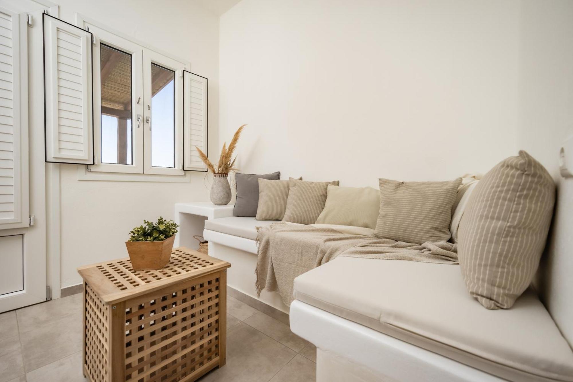 Thea Suites Naxos Agios Prokopios  Exterior photo